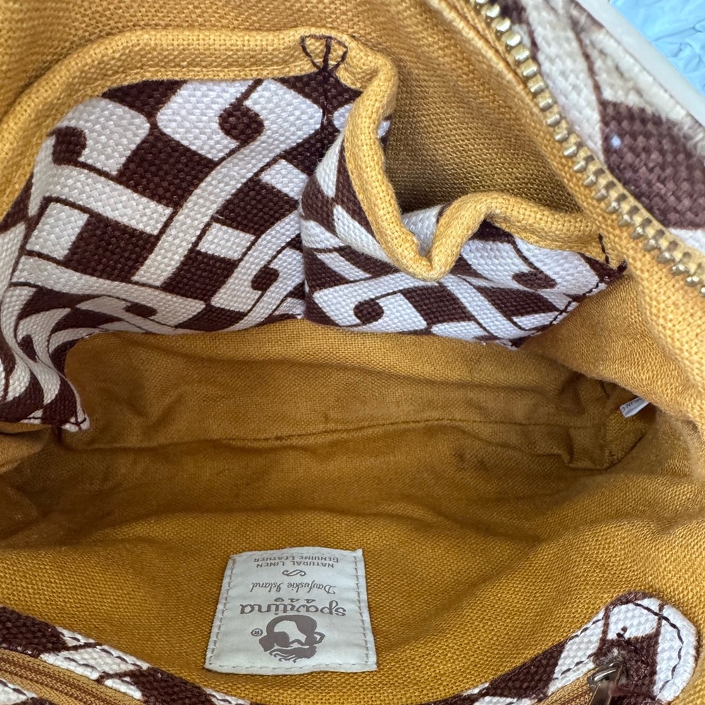 Spartina 449 Madison Zipper Hipster
Crossbody Bag - Picture 12 of 14